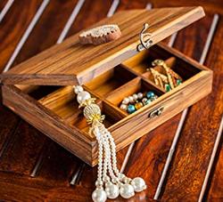  ExclusiveLane-Wooden-Decorative-Jewellery-Box-with-Lock